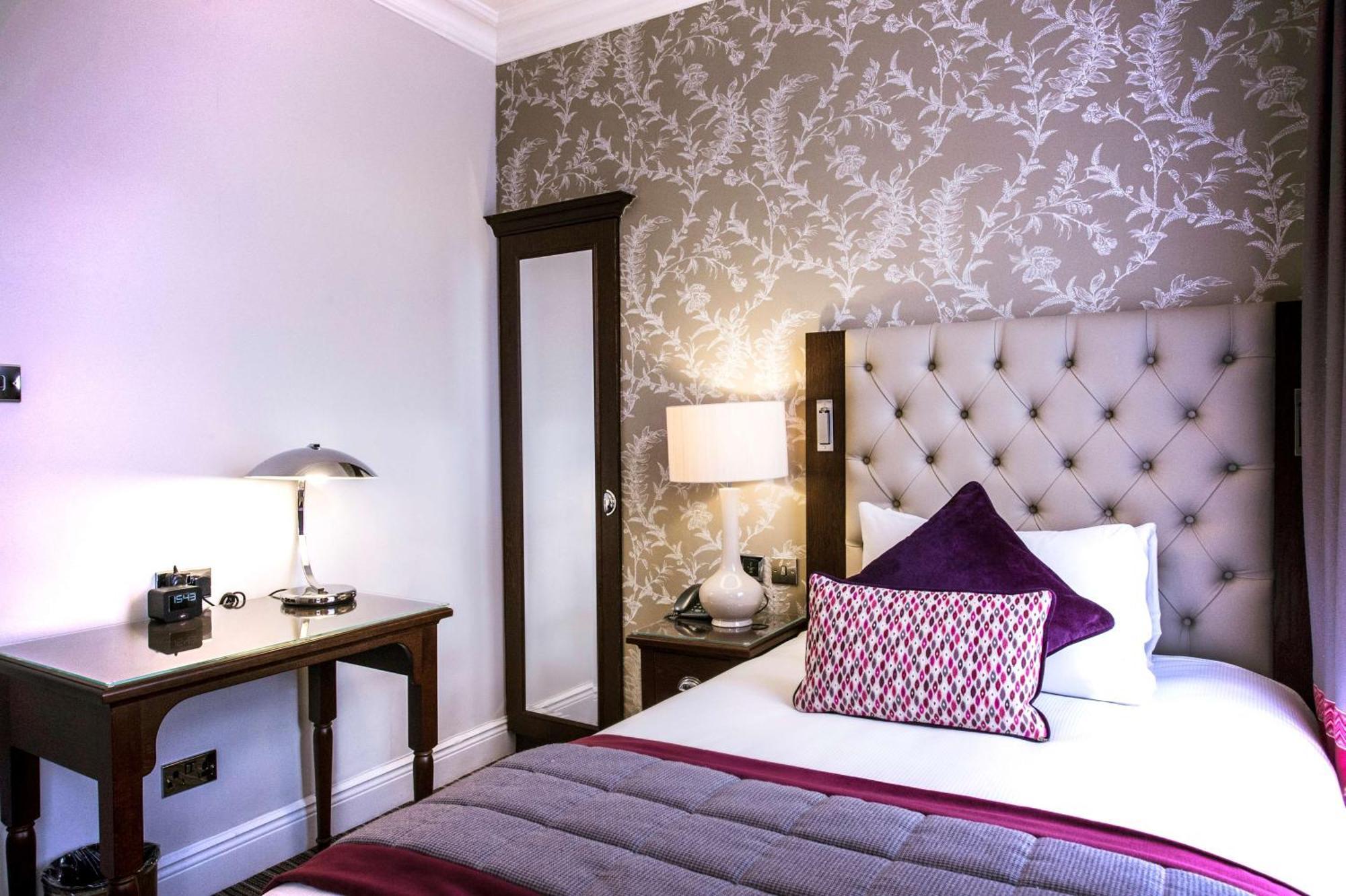 ดับเบิลทรี บาย ฮิลตัน เชลเทนแฮม Hotel ภายนอก รูปภาพ
