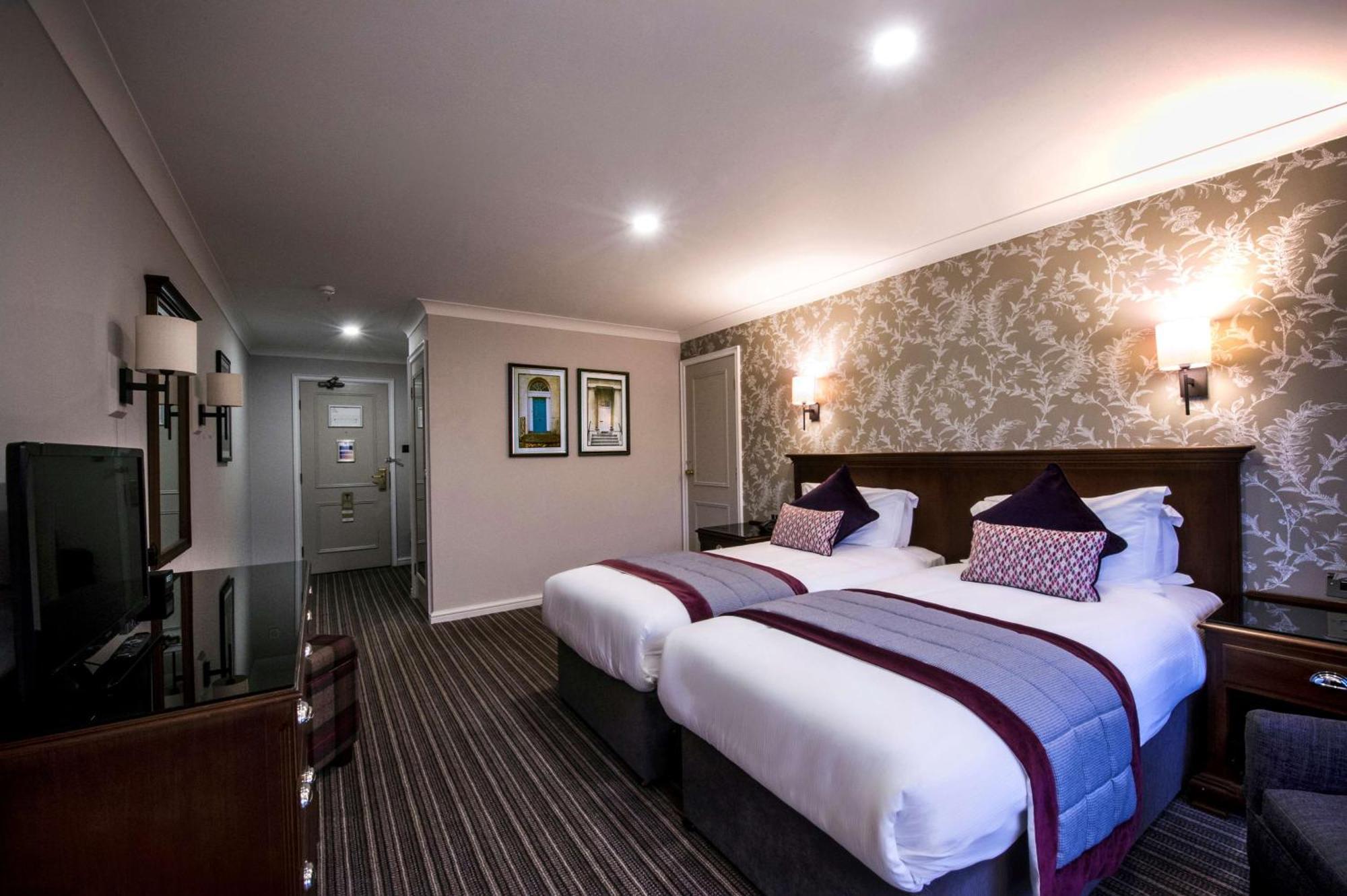 ดับเบิลทรี บาย ฮิลตัน เชลเทนแฮม Hotel ภายนอก รูปภาพ